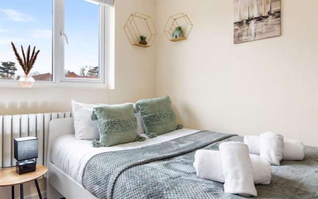 Stunning Ensuite Room In Isleworth TW7