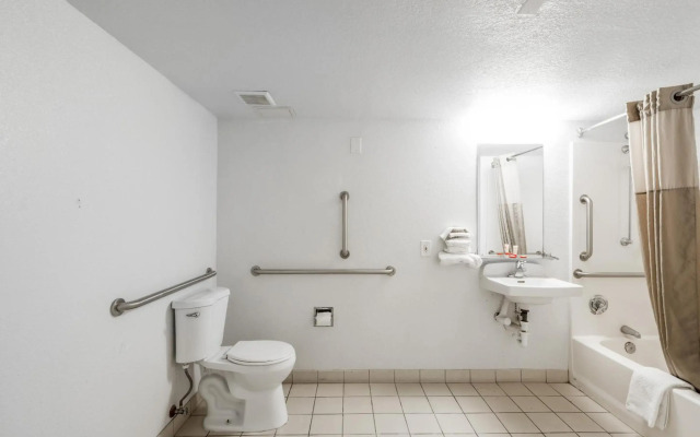 OYO Hotel Houston Katy Freeway