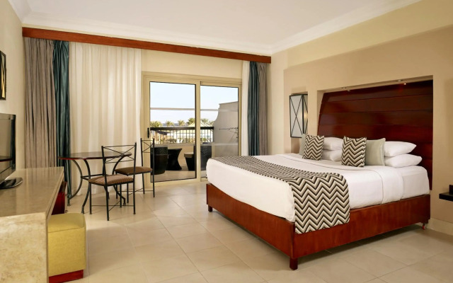 Coral sea Holiday Resort & Aqua park