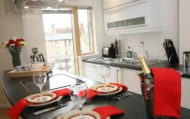 Signet Apartments - St. Peters Penthouse