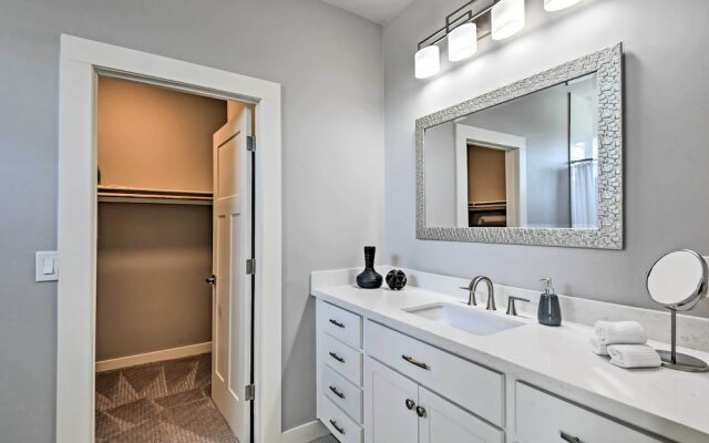 7 Mi to Dtwn Phoenix: Home w/ Patio & Yard