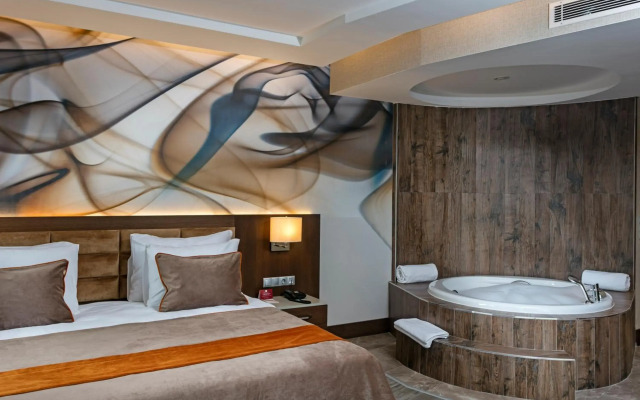 B Business Hotel & Spa