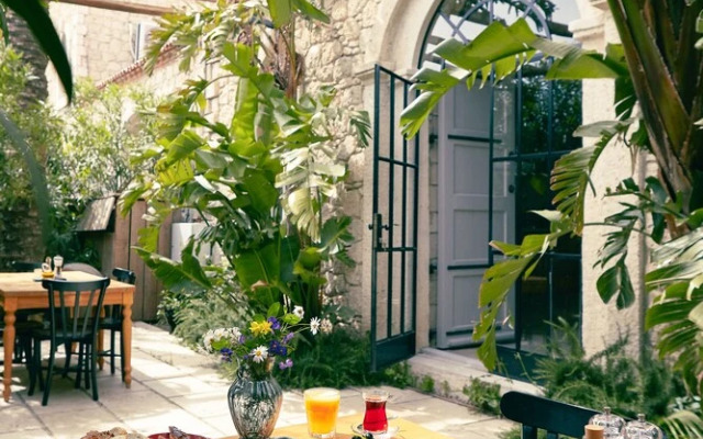 Manastir Alacati Hotel