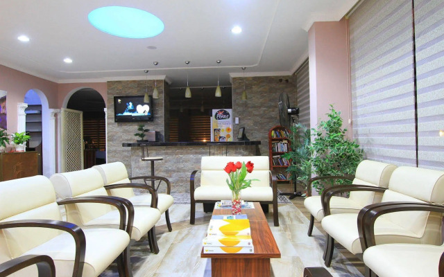 Rosy Hotel