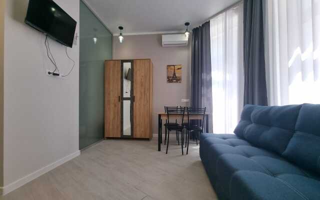 Delyuks na Pribrezhnoy 10 Deluxe Apartment