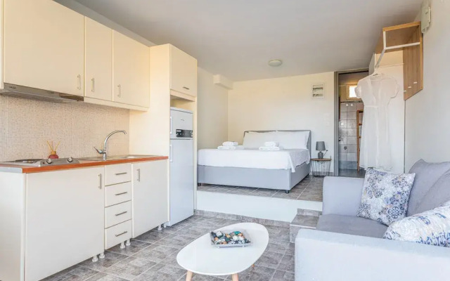 Naftilos Residences II
