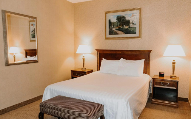 Carriage House Country Club