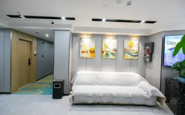 Yishang Intelligent Hotel (Wuhan Zuoling New Town)