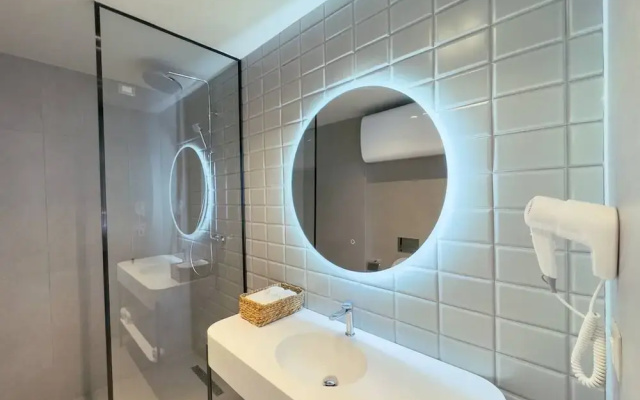 Zins Luxury Rooms 06