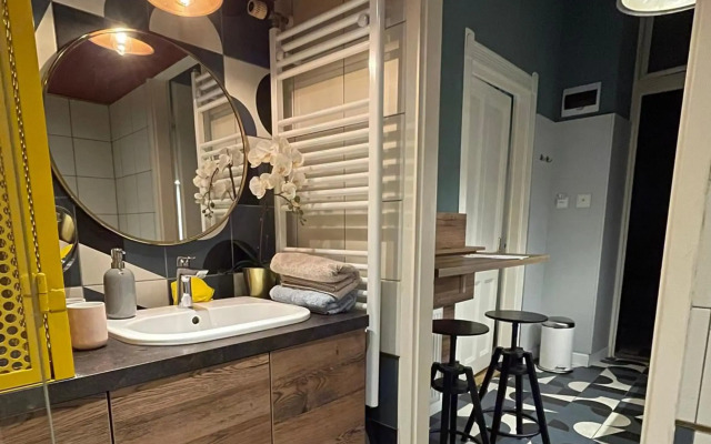 Lovely Vintage Budapest Studio