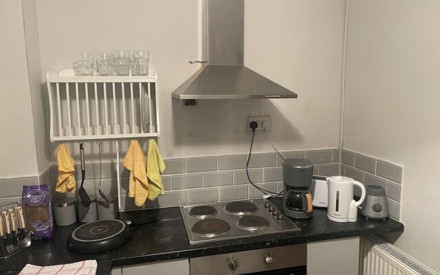 Beautiful one bed Apartment in Cardiff Good Links