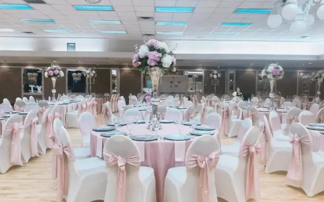 Victoria Palms Inn & Suites