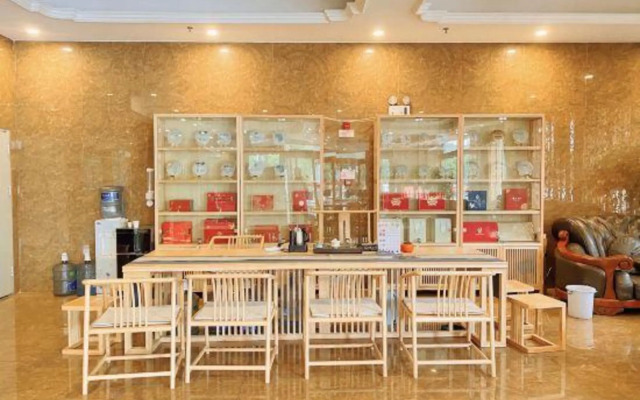 Junqilin Hotel