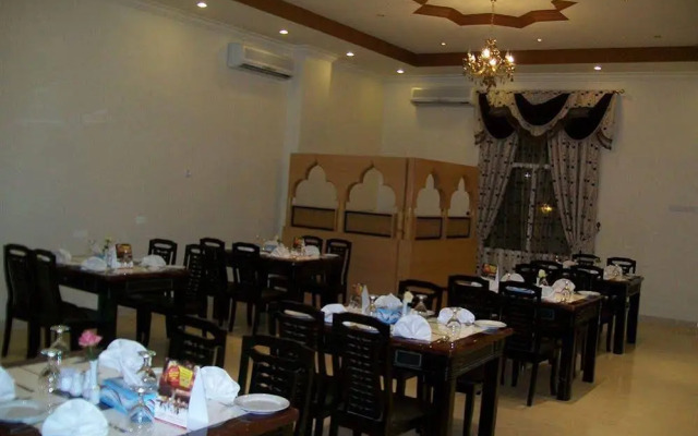 Green Oasis Hotel