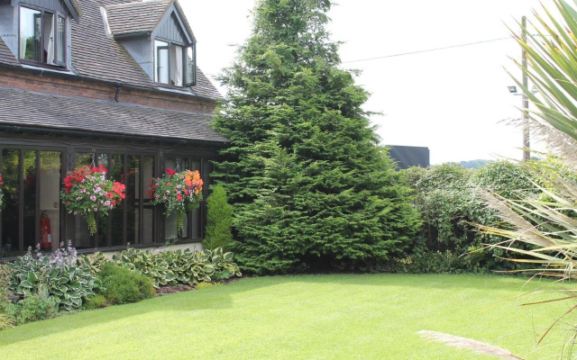 Oak Farm Hotel
