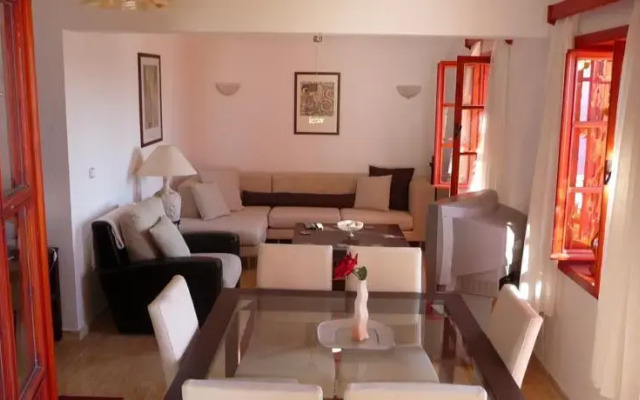 Villa Adakani