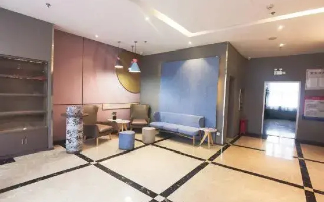 Homeinn(Urumqi Midongbei Road Wu Petrochemical)