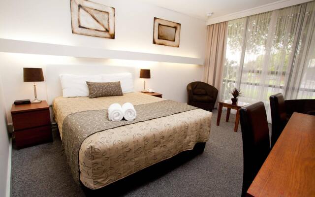 Connells Motel & Serviced Apartments