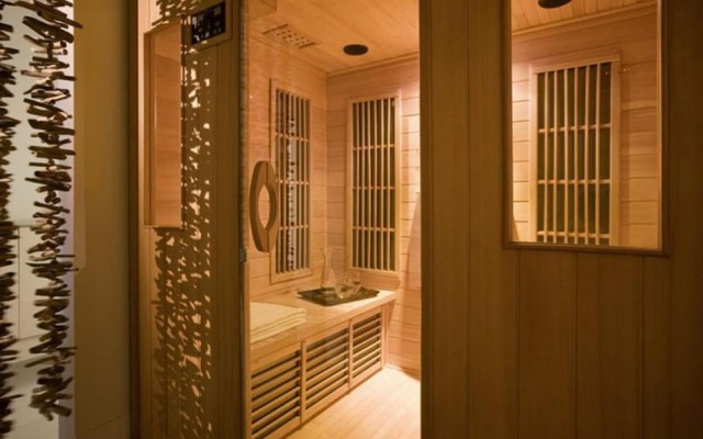 Ruffles Lodge & Spa