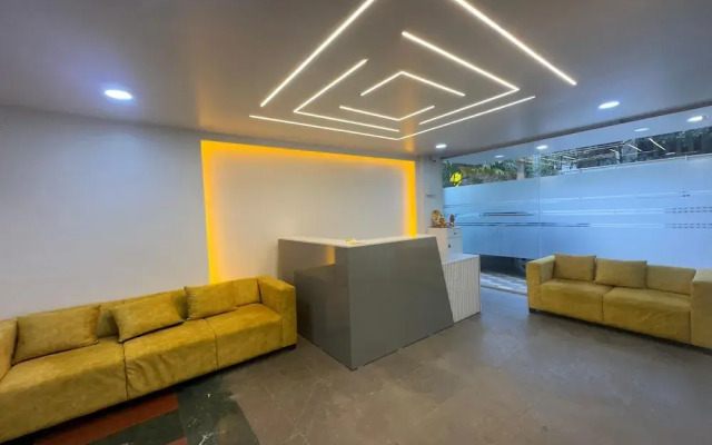 Hotel Yellow House