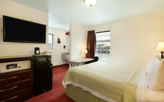 Days Inn by Wyndham Austin/University/Downtown