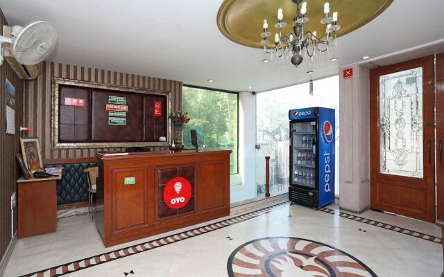 OYO 8465 near Sahara Mall