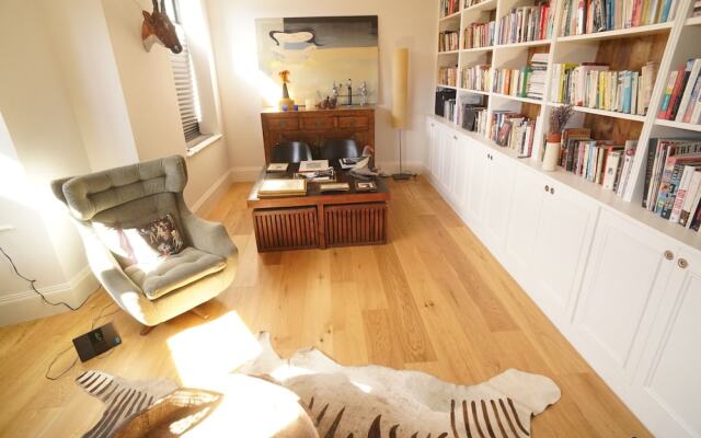 3 Bedroom House in Kensal Rise