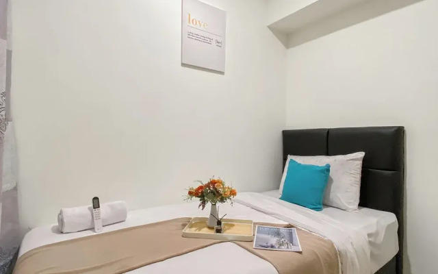 Homey And Good 2Br At Meikarta Apartment