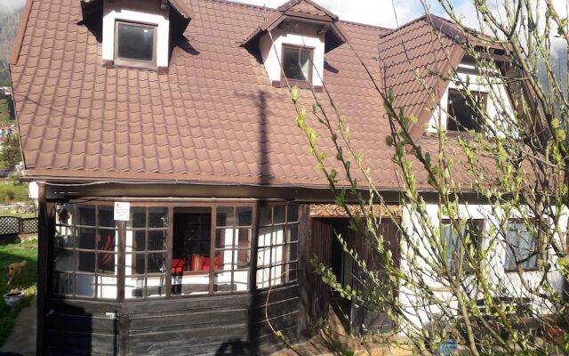 Chalet with 5 Bedrooms in Bu?Teni, with Wonderful Mountain View, Enclosed Garden And Wifi