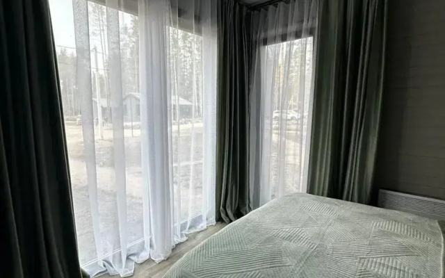 Semiozerye 32
