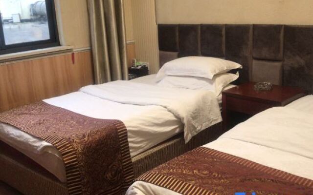 Changshu Huatai Express Hotel