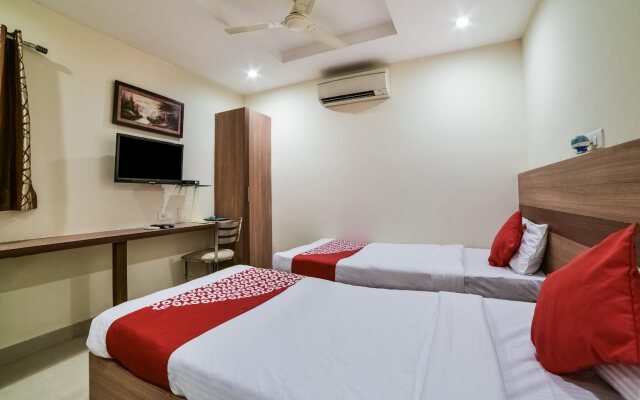 OYO 11233 Krs Nest Luxury Rooms