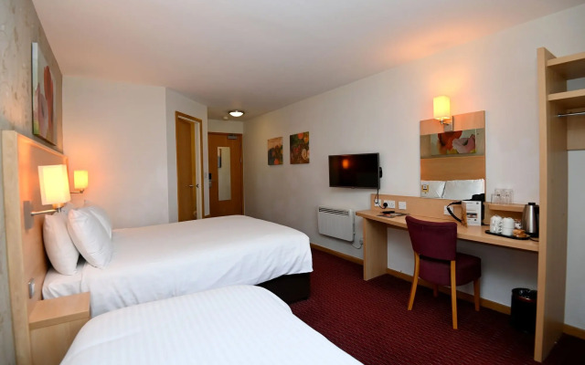 Meadow Farm, Redditch by Marstons Inns