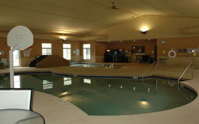 Best Western Crandon Inn & Suites