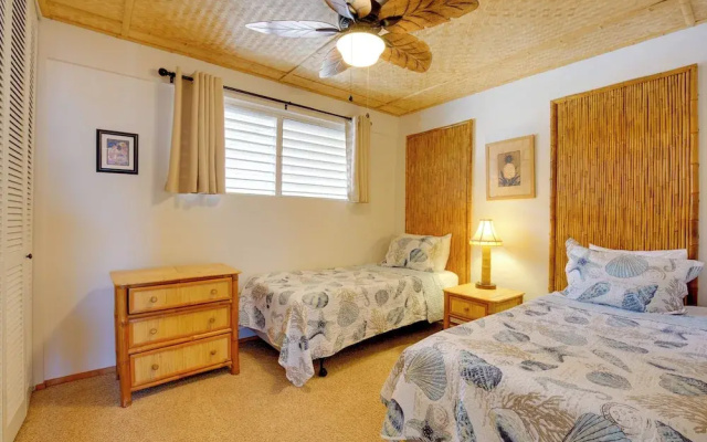 Kailua-kona Condo: Steps to Beach & Downtown!