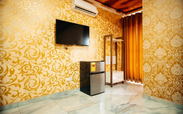 Plus 33 Hotel