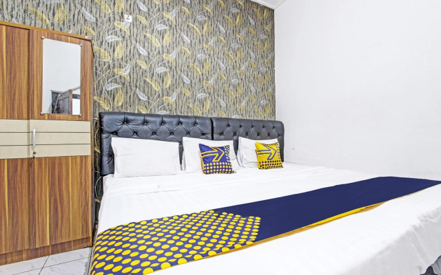 SPOT ON 91521 Mayong Guesthouse – Guest Rooms – Jepara