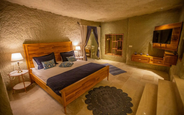 Azure Cave Suites