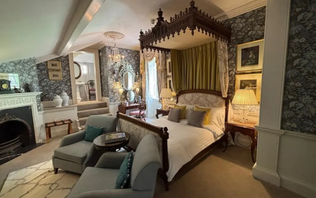 Park Hall Manor