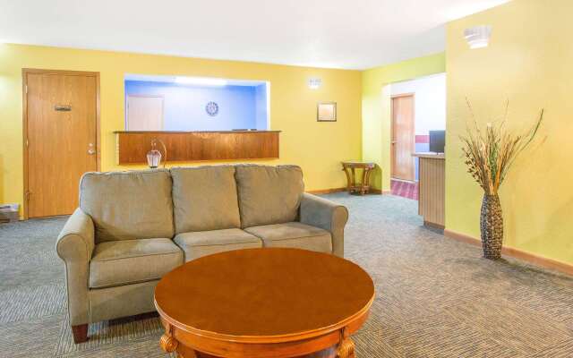 Super 8 by Wyndham Escanaba