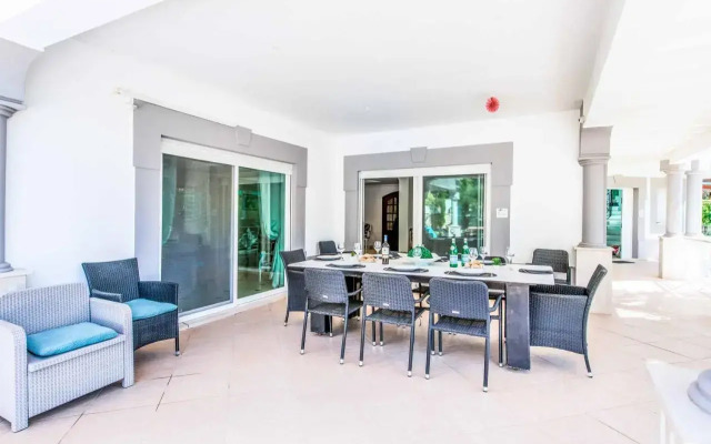 Villa Paris