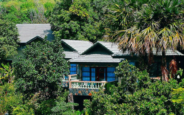 Royal Crown Hotel & Palm Spa Resort