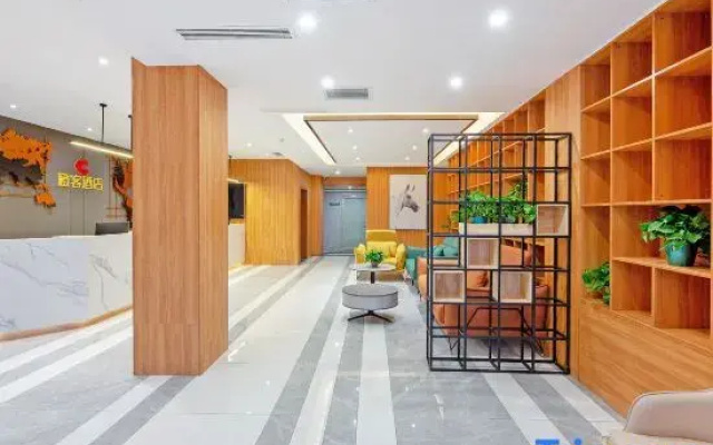 yajun Hotel (Zhengding Airport Shop)