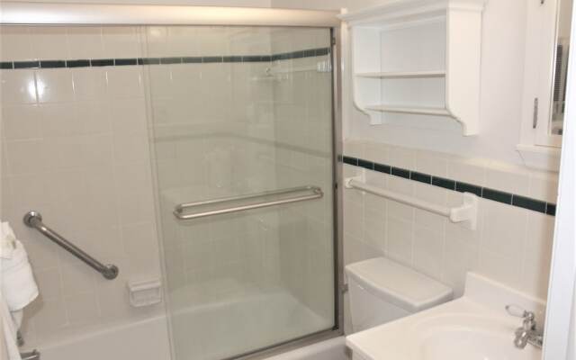 Jamaica Royale - 009 - 1 Br Apts