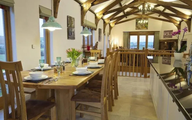 Higher Hill Barn