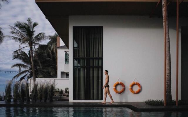 Eco Cozy Beachfront Resort Chaam