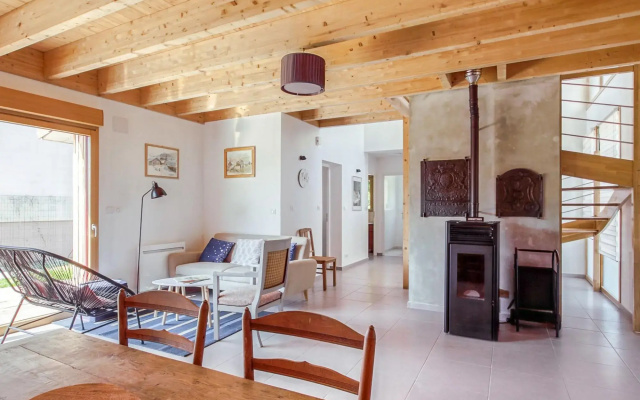 Pleasant Cottage in Challerange