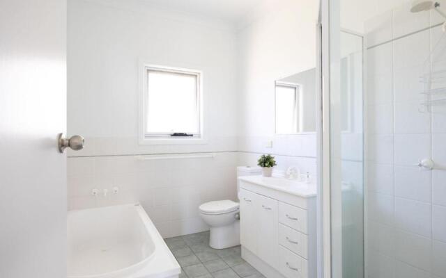 Seaside Beach House 25 Seaside Pde