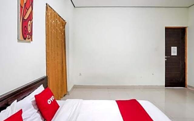 OYO 3842 Eiffel Ketintang Unesa Syariah