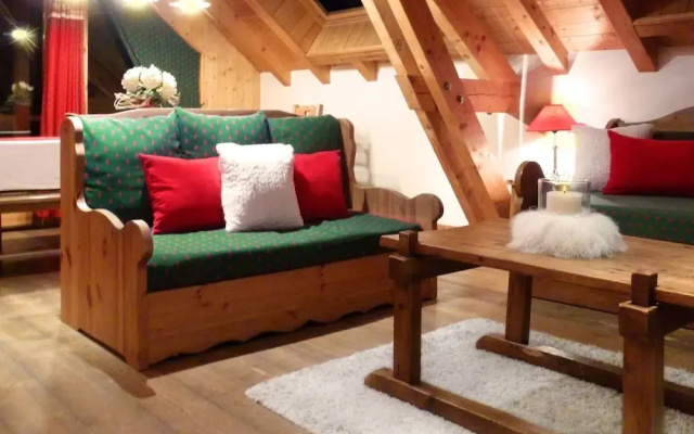 Fermes DU Planet N°3 : Chalet 12 Personnes / Chalet 12 People